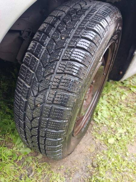 Peugeot 206 HITNA PRODAJA 999e Peugeot 206 HITNA PRODAJA 999e