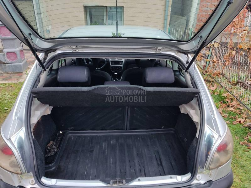 Peugeot 206 HITNA PRODAJA 999e Peugeot 206 HITNA PRODAJA 999e