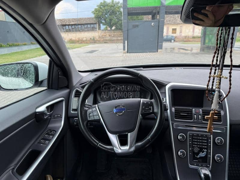 Volvo XC60 D4 190