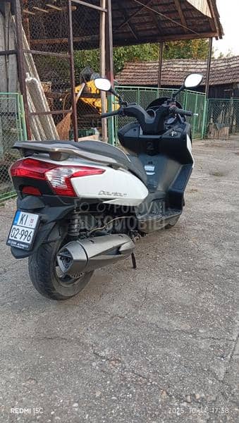 Kymco 300i