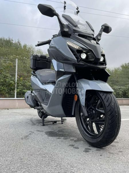 Sym Cruisym 300