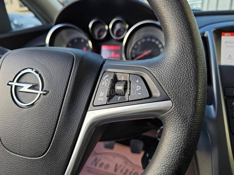 Opel Astra J 1.6 CDTi Cosmo