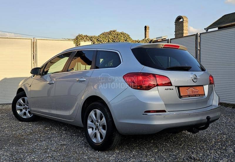 Opel Astra J 1.6 CDTi Cosmo