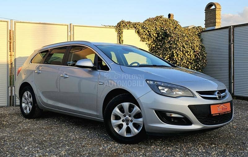 Opel Astra J 1.6 CDTi Cosmo