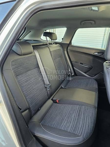 Opel Astra J 1.6 CDTi Cosmo