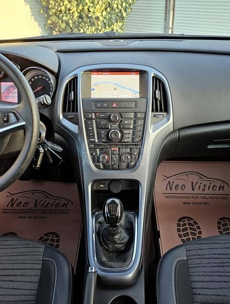 Opel Astra J 1.6 CDTi Cosmo