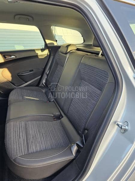 Opel Astra J 1.6 CDTi Cosmo