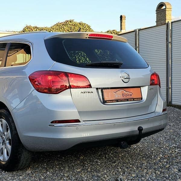 Opel Astra J 1.6 CDTi Cosmo