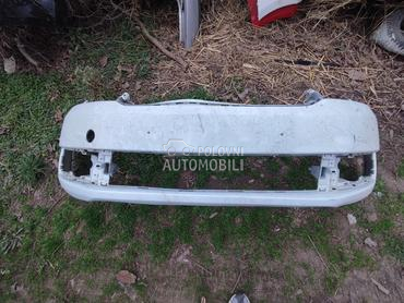 Branik sa ostecenjem za Škoda Rapid