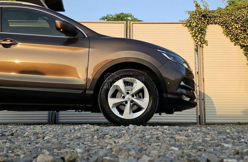 Nissan Qashqai 1.5  dCi Tekna