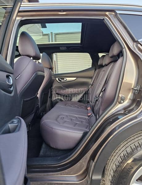 Nissan Qashqai 1.5  dCi Tekna