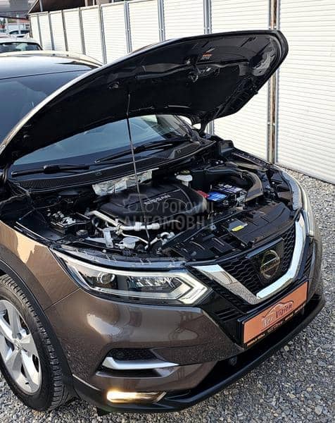 Nissan Qashqai 1.5  dCi Tekna
