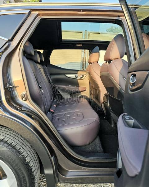 Nissan Qashqai 1.5  dCi Tekna