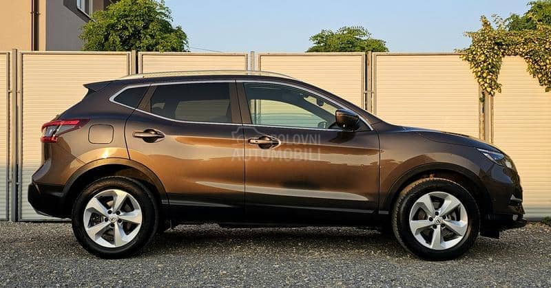 Nissan Qashqai 1.5  dCi Tekna
