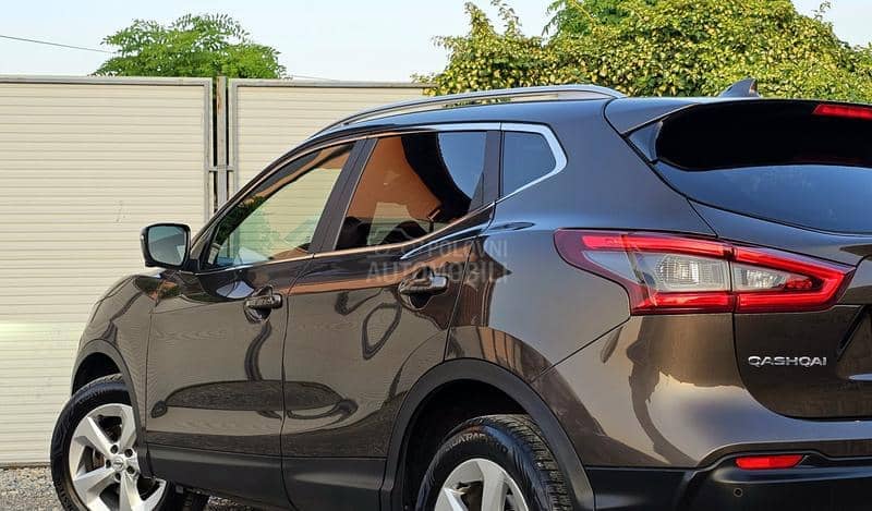 Nissan Qashqai 1.5  dCi Tekna