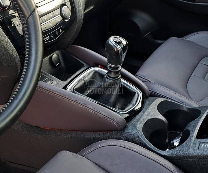 Nissan Qashqai 1.5  dCi Tekna