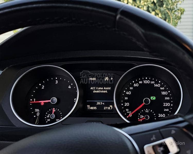 Volkswagen Tiguan 2.0 TDI R-line