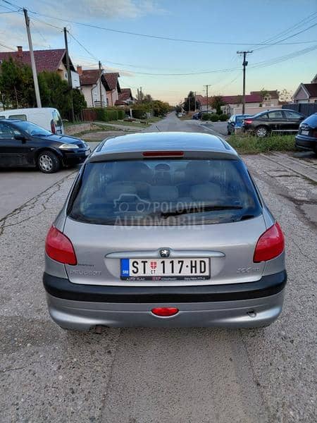 Peugeot 206 