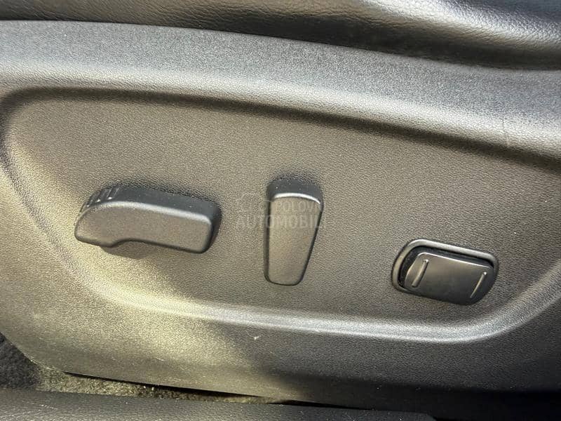 Nissan X-Trail 1.6 b TEKNA