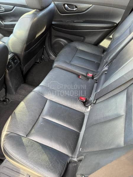 Nissan X-Trail 1.6 b TEKNA