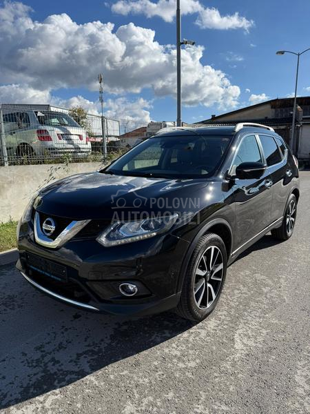 Nissan X-Trail 1.6 b TEKNA