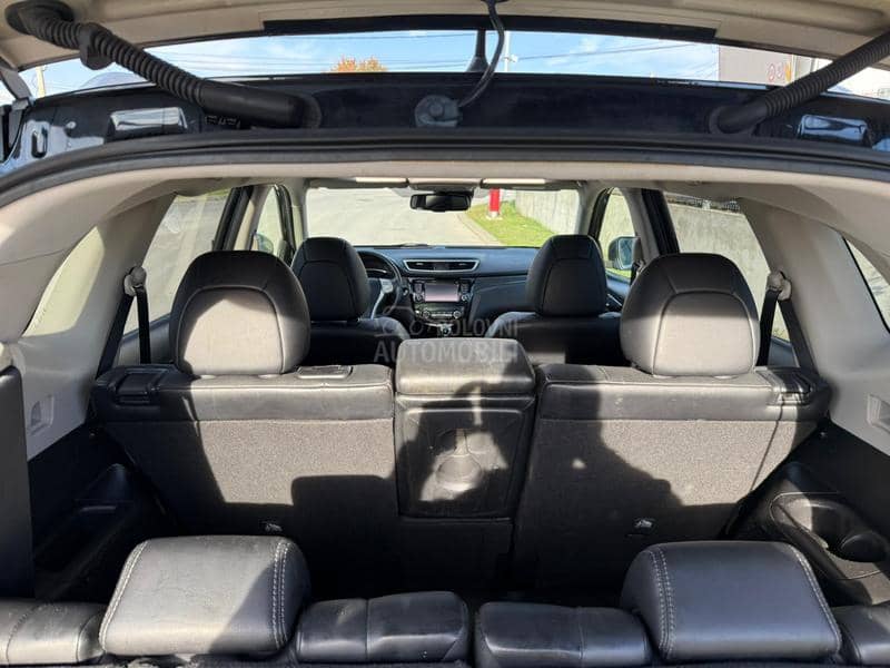 Nissan X-Trail 1.6 b TEKNA