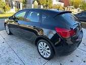 Opel Astra J 1.6 16V ENJOY