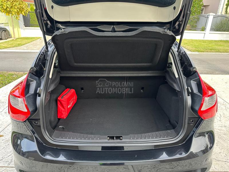 Ford Focus 1.6TDCI TITANIUM Ford Focus 1.6TDCI TITANIUM