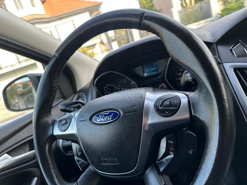 Ford Focus 1.6TDCI TITANIUM Ford Focus 1.6TDCI TITANIUM