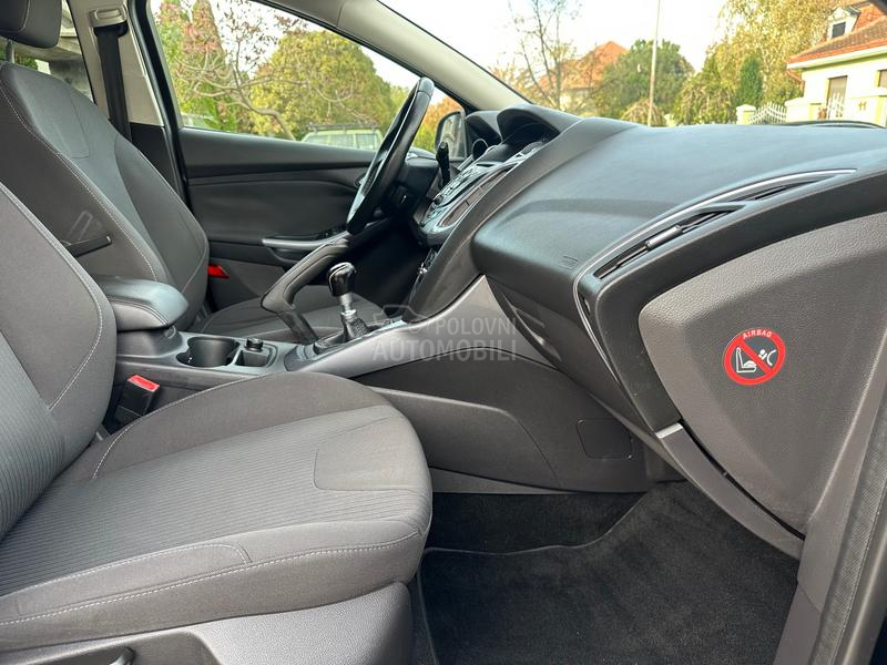 Ford Focus 1.6TDCI TITANIUM Ford Focus 1.6TDCI TITANIUM