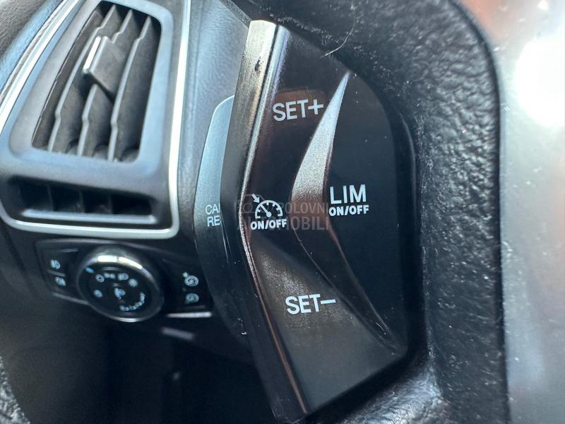 Ford Focus 1.6TDCI TITANIUM Ford Focus 1.6TDCI TITANIUM