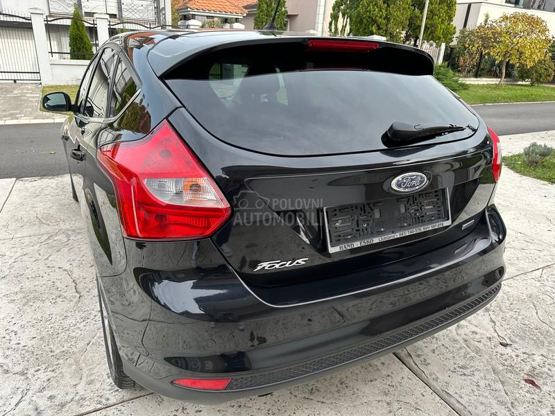 Ford Focus 1.6TDCI TITANIUM Ford Focus 1.6TDCI TITANIUM