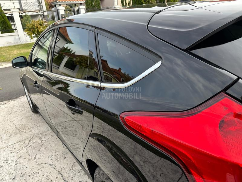 Ford Focus 1.6TDCI TITANIUM Ford Focus 1.6TDCI TITANIUM