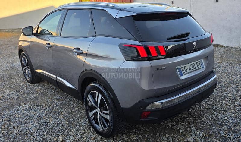Peugeot 3008 1.6hdi allure t.o.p