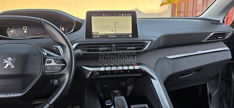 Peugeot 3008 1.6hdi allure t.o.p