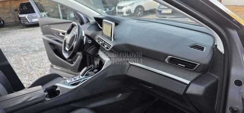 Peugeot 3008 1.6hdi allure t.o.p