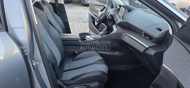 Peugeot 3008 1.6hdi allure t.o.p