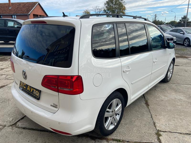 Volkswagen Touran 1.6 TDI DSG 7sed