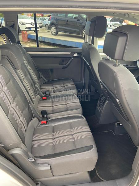 Volkswagen Touran 1.6 TDI DSG 7sed