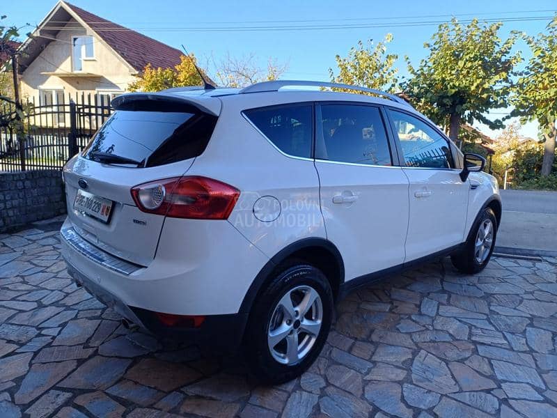 Ford Kuga 2.0 / 4X4 / CH