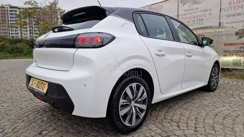 Peugeot 208 NAVlG/KREDlT