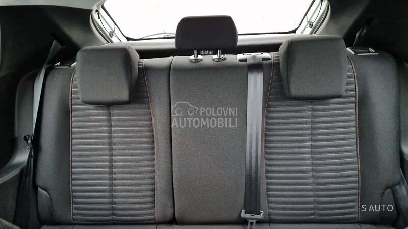 Peugeot 208 NAVlG/KREDlT