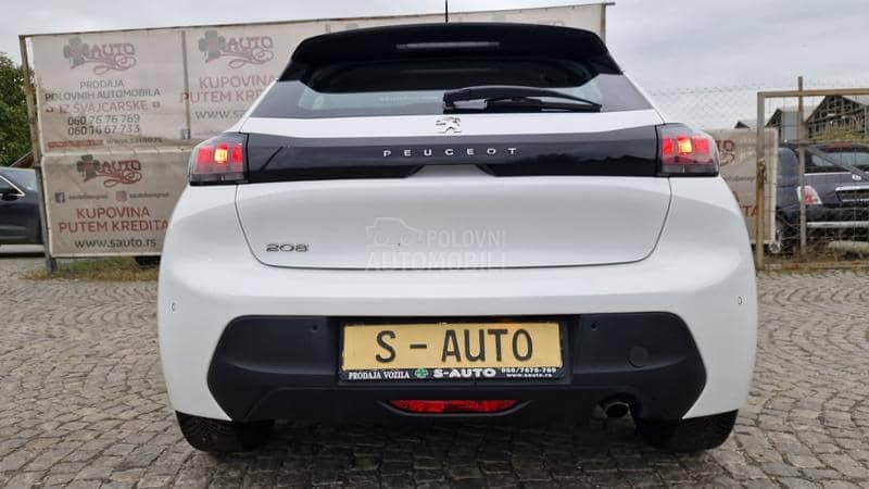 Peugeot 208 NAVlG/KREDlT