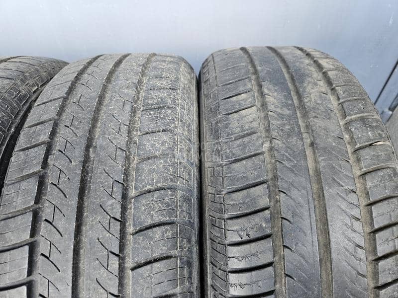 Continental 195/60 R15 Letnja