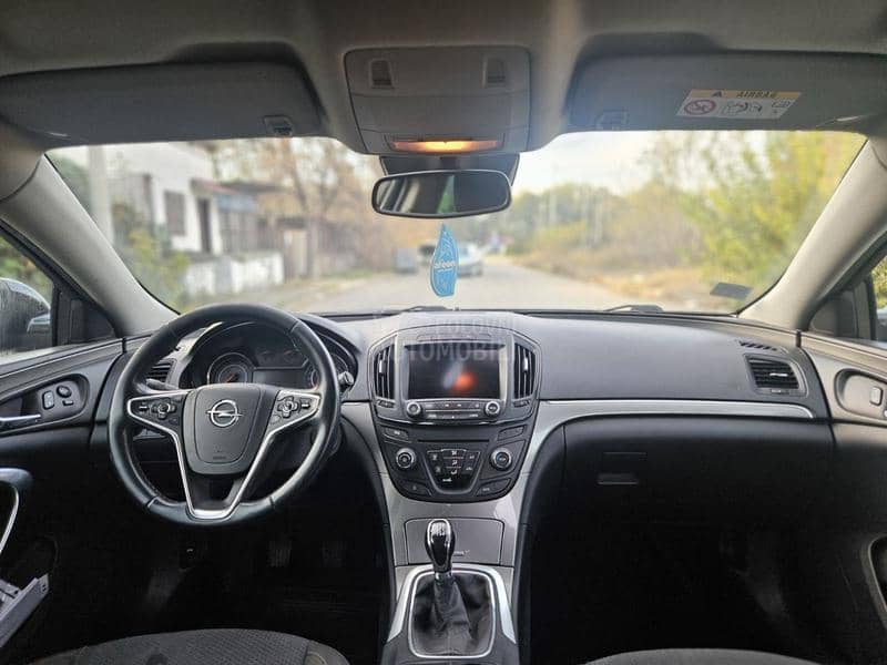 Opel Insignia 2.0 D