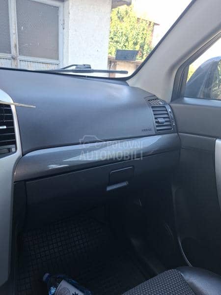 Chevrolet Captiva 2.0 SUV