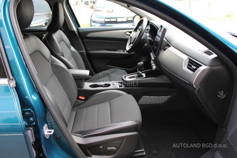 Renault Megane Conquest 1.3 tCe Hybrid EDC