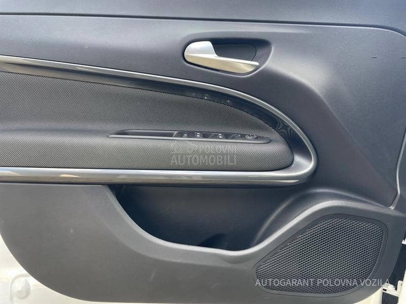 Fiat 600 1.2 DCT BASE PLUS