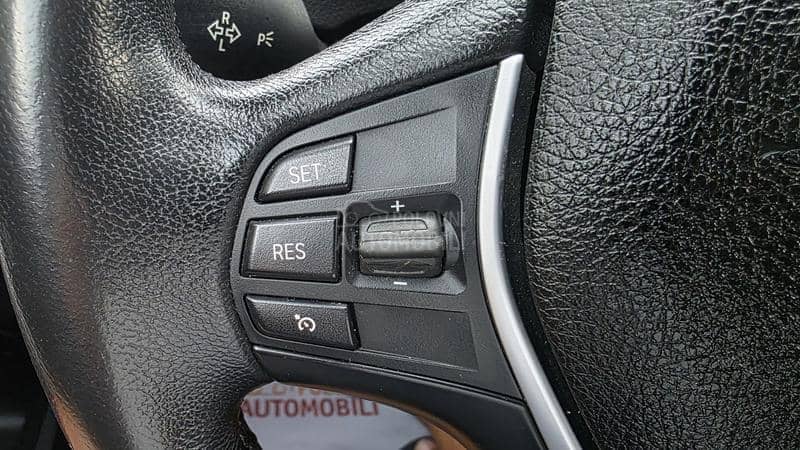 BMW 320 Xen/Nav/Kož/Led BMW 320 Xen/Nav/Kož/Led