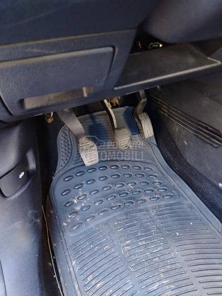 Ford Fusion 1,6  vidi oglas